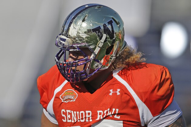 Washington defensive tackle Danny Shelton (95) looks on during NCAA college football practice for the Senior Bowl, Wednesday, Jan. 21, 2015, at Ladd-Peebles Stadium in Mobile, Ala. (AP Photo/Brynn Anderson)