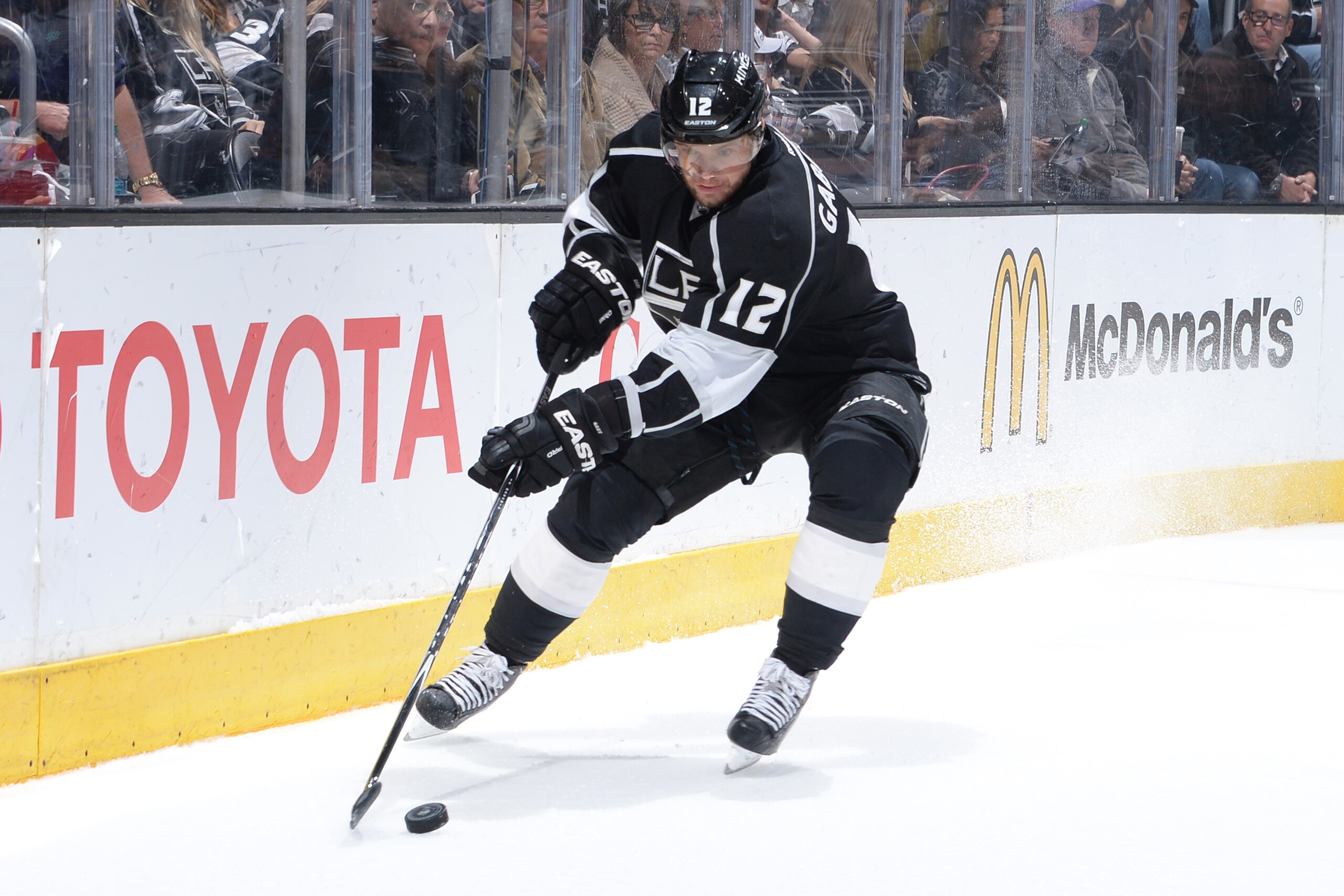 LOS ANGELES, CA - JANUARY 19: Marian Gaborik #12 of the Los Angeles Kings handles the puck during a game against the Calgary Flames at STAPLES Center on January 19, 2015 in Los Angeles, California. (Photo by Juan Ocampo/NHLI via Getty Images)