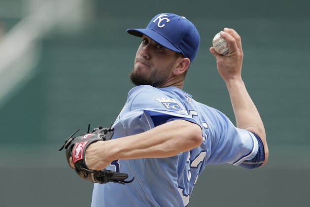 Kansas City Royals starting pitcher James Shields throws during the first inning of a baseball game against the Chicago White Sox Sunday, June 23, 2013, in Kansas City, Mo. (AP Photo/Charlie Riedel)