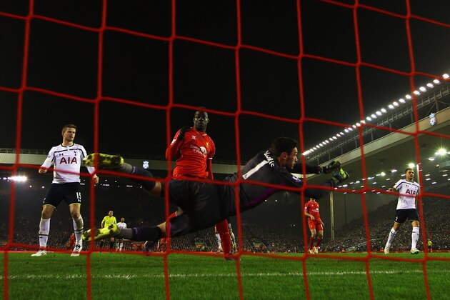 LIVERPOOL, ENGLAND - FEBRUARY 10:  Mario Balotelli of Liverpool scores the winning goal past Hugo Lloris of Tottenham Hotspur during the Barclays Premier League match between Liverpool and Tottenham Hotspur at Anfield on February 10, 2015 in Liverpool, England.  (Photo by Clive Brunskill/Getty Images)