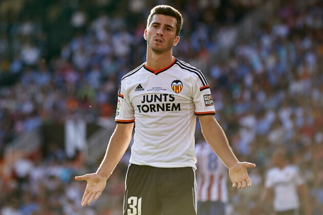 VALENCIA, SPAIN - OCTOBER 04:  Jose Gaya of Valencia reacts during the La Liga match between Valencia CF and Club Atletico de Madrid at Estadi de Mestalla on October 4, 2014 in Valencia, Spain.  (Photo by Manuel Queimadelos Alonso/Getty Images)