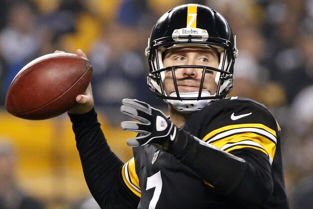 Pittsburgh Steelers quarterback Ben Roethlisberger (7) passes during the first half of an NFL wildcard playoff football game against the Baltimore Ravens, Saturday, Jan. 3, 2015, in Pittsburgh. The Ravens won 30-17. (AP Photo/Gene J. Puskar)