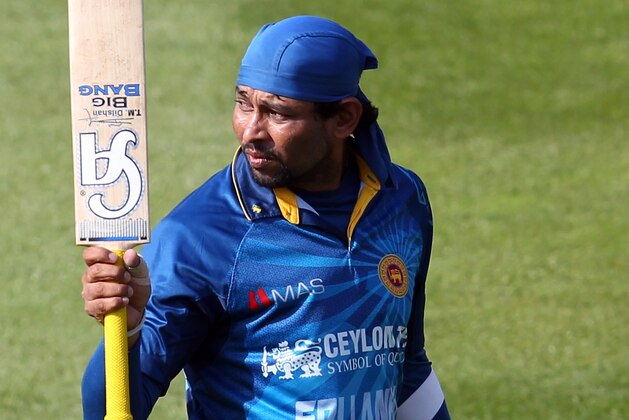 DUNEDIN, NEW ZEALAND - JANUARY 23: Tillakaratne Dilshan of Sri Lanka acknowledges the crowd after being dismissed for 116 during the One Day International match between New Zealand and Sri Lanka at University Oval on January 23, 2015 in Dunedin, New Zealand. (Photo by Rob Jefferies/Getty Images) DUNEDIN, NEW ZEALAND - JANUARY 23: Tillakaratne Dilshan of Sri Lanka acknowledges the crowd after being dismissed for 116 during the One Day International match between New Zealand and Sri Lanka at University Oval on January 23, 2015 in Dunedin, New Zealand. (Photo by Rob Jefferies/Getty Images)