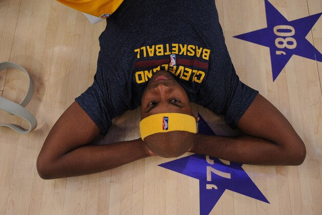 LOS ANGELES, CA - JANUARY 15: Brendan Haywood #33 of the Cleveland Cavaliers stretches before a game against the Los Angeles Lakers at STAPLES Center on January 15, 2015 in Los Angeles, California. NOTE TO USER: User expressly acknowledges and agrees that, by downloading and/or using this Photograph, user is consenting to the terms and conditions of the Getty Images License Agreement. Mandatory Copyright Notice: Copyright 2015 NBAE (Photo by Juan Ocampo/NBAE via Getty Images)