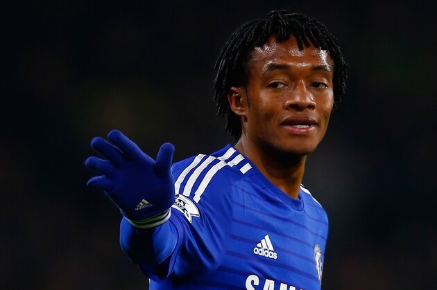 LONDON, ENGLAND - FEBRUARY 11:  Juan Cuadrado of Chelsea in action during the Barclays Premier League match between Chelsea and Everton at Stamford Bridge on February 11, 2015 in London, England.  (Photo by Clive Rose/Getty Images)