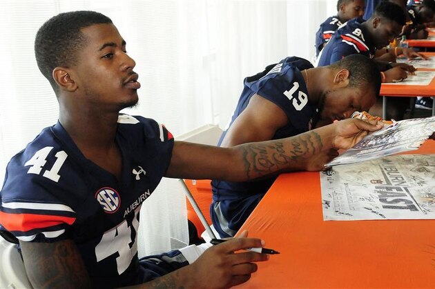 Former Auburn CB Kalvaraz Bessent