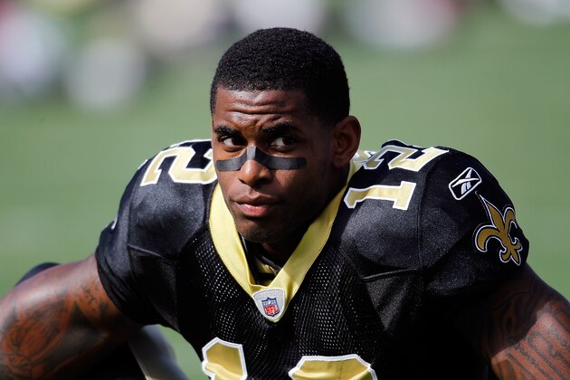TAMPA, FL - OCTOBER 16:  Receiver Marques Colston #12 of the New Orleans Saints warms up just before the start of the game against the Tampa Bay Buccaneers at Raymond James Stadium on October 16, 2011 in Tampa, Florida.  (Photo by J. Meric/Getty Images)