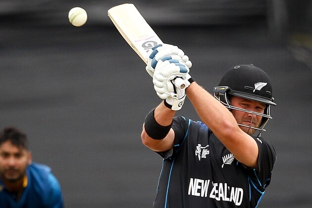 CHRISTCHURCH, NEW ZEALAND - FEBRUARY 14:  Corey Anderson of New Zealand bats during the 2015 ICC Cricket World Cup match between Sri Lanka and New Zealand at Hagley Oval on February 14, 2015 in Christchurch, New Zealand.  (Photo by Martin Hunter/Getty Images)