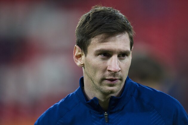 BILBAO, SPAIN - FEBRUARY 08:  Lionel Messi of FC Barcelona reacts prior the La Liga match between Athletic Club and FC Barcelona at San Mames Stadium onÊ February 8, 2015 in Bilbao, Spain.  (Photo by Juan Manuel Serrano Arce/Getty Images)