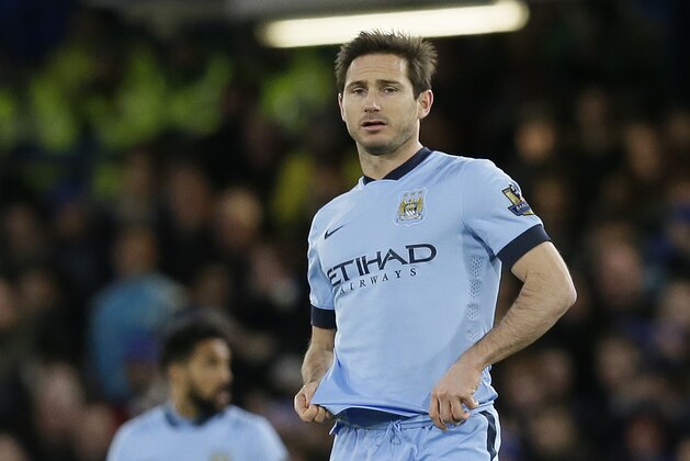 Manchester City’s Frank Lampard joins the English Premier League soccer match between Chelsea and Manchester City at Stamford Bridge, London, England, Saturday, Jan. 31, 2015. (AP Photo/Tim Ireland)