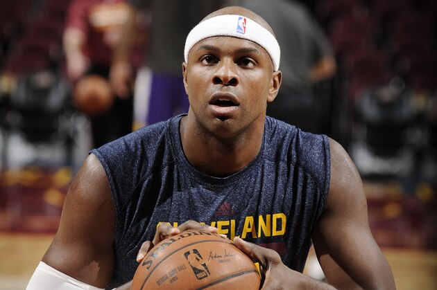CLEVELAND, OH -  FEBRUARY 8: Brendan Haywood #33 of the Cleveland Cavaliers warms up before the game against the Los Angeles Lakers on February 8, 2015 at Quicken Loans Arena in Cleveland, Ohio. NOTE TO USER: User expressly acknowledges and agrees that, by downloading and or using this Photograph, user is consenting to the terms and conditions of the Getty Images License Agreement. Mandatory Copyright Notice: Copyright 2015 NBAE (Photo by David Kyle/NBAE via Getty Images)