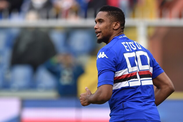 GENOA, ITALY - FEBRUARY 08:  Samuel Eto o of UC Sampdoria looks on during the Serie A match between UC Sampdoria and US Sassuolo Calcio at Stadio Luigi Ferraris on February 8, 2015 in Genoa, Italy.  (Photo by Valerio Pennicino/Getty Images)