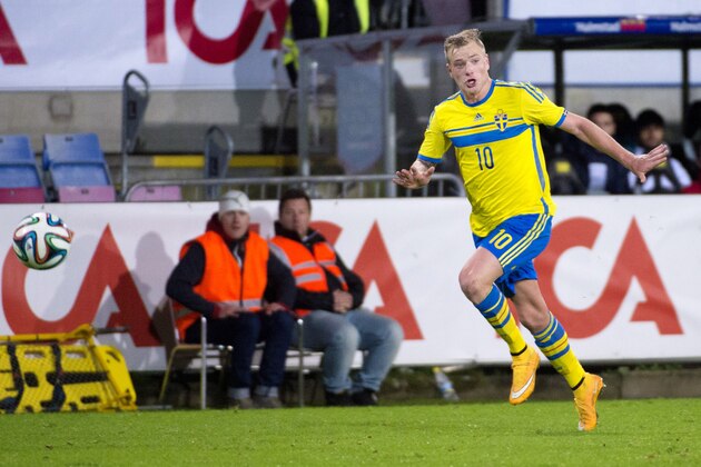 HALMSTAD,SWEDEN - OCTOBER 14:   John Guidetti of Sweden in action during the UEFA Under-21 Championship qualifying match between Sweden and France in Orjans Vall Stadium on October 14, 2014 in Halmstad, Sweden.  (Photo by Ludvig Thunman/EuroFootball/Getty Images)