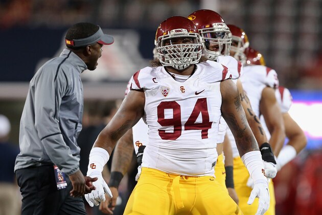 TUCSON, AZ - OCTOBER 11:  Defensive end Leonard Williams #94 of the USC Trojans warms up before the college football game against the Arizona Wildcats at Arizona Stadium on October 11, 2014 in Tucson, Arizona.  The Trojans defeatred the Wildcats 28-26.  (Photo by Christian Petersen/Getty Images)