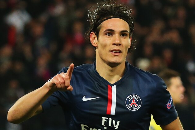PARIS, FRANCE - FEBRUARY 17:  Edinson Cavani of Paris Saint-Germain celebrates as he scores their first and equalising goal during the UEFA Champions League Round of 16 match between Paris Saint-Germain and Chelsea at Parc des Princes on February 17, 2015 in Paris, France.  (Photo by Alex Livesey/Getty Images)