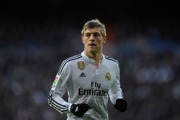 MADRID, SPAIN - FEBRUARY 15:  Toni Kroos of Real Madrid looks on during the La Liga match between Real Madrid CF and RC Deportivo La Coruna at Estadio Santiago Bernabeu on February 15, 2015 in Madrid, Spain.  (Photo by Denis Doyle/Getty Images)