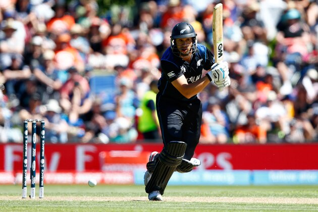 DUNEDIN, NEW ZEALAND - FEBRUARY 17:  Ross Taylor of New Zealand bats during the ICC Cricket World Cup match between New Zealand and Scotland at University Oval on February 17, 2015 in Dunedin, New Zealand.  (Photo by Phil Walter/Getty Images)