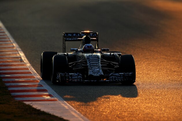 MONTMELO, SPAIN - FEBRUARY 19:  Daniel Ricciardo of Australia and Infiniti Red Bull Racing drives during day one of Formula One Winter Testing at Circuit de Catalunya on February 19, 2015 in Montmelo, Spain.  (Photo by Mark Thompson/Getty Images)
