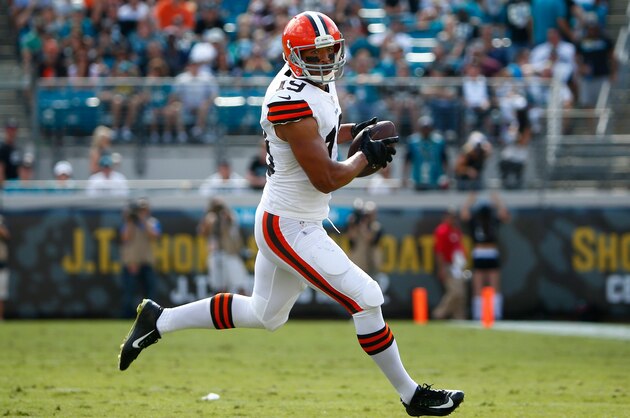JACKSONVILLE, FL - OCTOBER 19:  Miles Austin #19 of the Cleveland Browns runs for yardage during the game against the Jacksonville Jaguars at EverBank Field on October 19, 2014 in Jacksonville, Florida.  (Photo by Sam Greenwood/Getty Images)