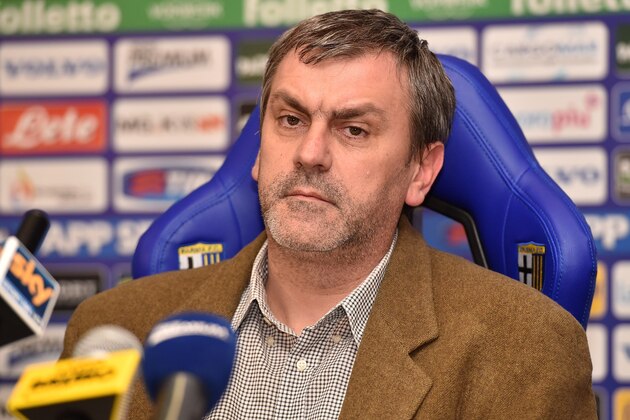 PARMA, ITALY - FEBRUARY 11:  Parma FC president Giampietro Manenti speaks to the media during the Parma FC Press Conference at Stadio Ennio Tardini on February 11, 2015 in Parma, Italy.  (Photo by Valerio Pennicino/Getty Images)