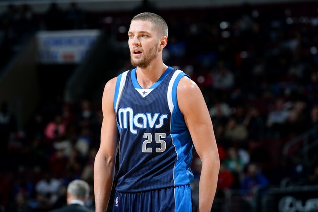 PHILADELPHIA, PA - NOVEMBER 29: Chandler Parsons #25 of the Dallas Mavericks stands on the court during a game against the Philadelphia 76ers on November 29, 2014 at Wells Fargo Center in Philadelphia, Pennsylvania.  NOTE TO USER: User expressly acknowledges and agrees that, by downloading and or using this Photograph, user is consenting to the terms and conditions of the Getty Images License Agreement. Mandatory Copyright Notice: Copyright 2014 NBAE (Photo by Jesse D. Garrabrant/NBAE via Getty Images)