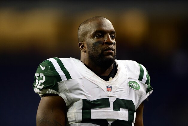 Nov 24, 2014; Detroit, MI, USA; New York Jets inside linebacker David Harris (52) against the Buffalo Bills at Ford Field. Mandatory Credit: Andrew Weber-USA TODAY Sports