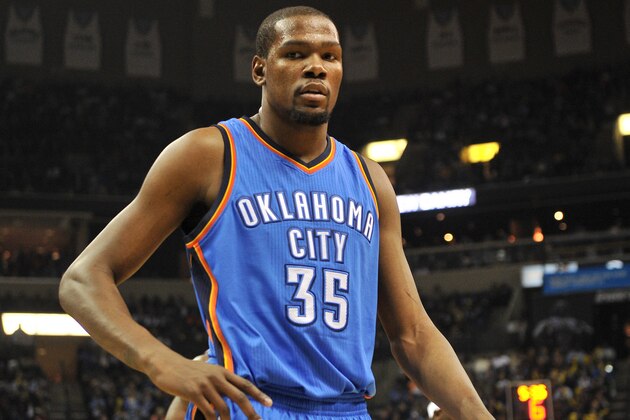 Oklahoma City Thunder forward Kevin Durant (35) plays in the second half of an NBA basketball game Saturday, Jan. 31, 2015, in Memphis, Tenn. (AP Photo/Brandon Dill)