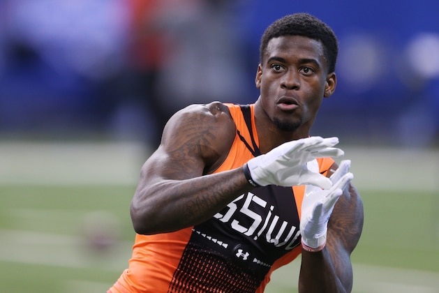 Feb 21, 2015; Indianapolis, IN, USA; Louisville Cardinals wide receiver Devante Parker catches a pass during the 2015 NFL Combine at Lucas Oil Stadium. Mandatory Credit: Brian Spurlock-USA TODAY Sports