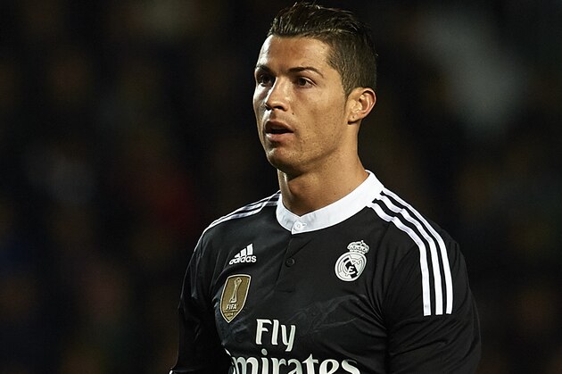 ELCHE, SPAIN - FEBRUARY 22:  Cristiano Ronaldo of Real Madrid looks on during the La Liga match between Elche FC and Real Madrid at Estadio Manuel Martinez Valero on February 22, 2015 in Elche, Spain.  (Photo by Manuel Queimadelos Alonso/Getty Images)