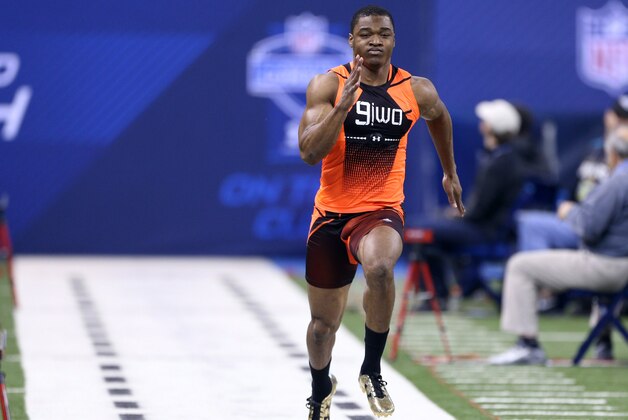 Feb 21, 2015; Indianapolis, IN, USA; Alabama Crimson Tide wide receiver Amari Cooper runs the 40 yard dash during the 2015 NFL Combine at Lucas Oil Stadium. Mandatory Credit: Brian Spurlock-USA TODAY Sports