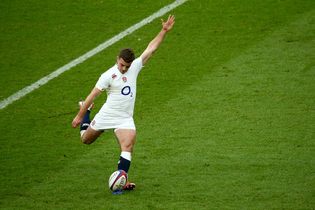 LONDON, ENGLAND - FEBRUARY 14:  George Ford of England kicks a penalty during the RBS Six Nations match between England and Italy at Twickenham Stadium on February 14, 2015 in London, England.  (Photo by Richard Heathcote/Getty Images)