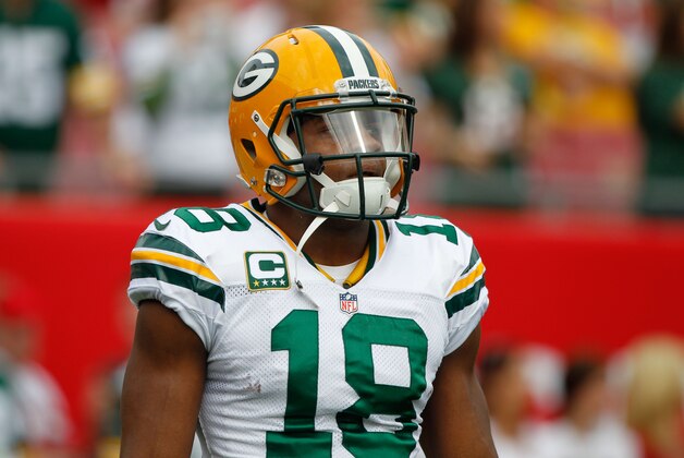 Dec 21, 2014; Tampa, FL, USA; Green Bay Packers wide receiver Randall Cobb (18) works out prior to the game against the Tampa Bay Buccaneers at Raymond James Stadium. Mandatory Credit: Kim Klement-USA TODAY Sports