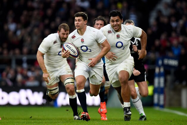 LONDON, ENGLAND - FEBRUARY 14:  Ben Youngs of England attacks with teammates in support during the RBS Six Nations match between England and Italy at Twickenham Stadium on February 14, 2015 in London, England.  (Photo by Mike Hewitt/Getty Images)