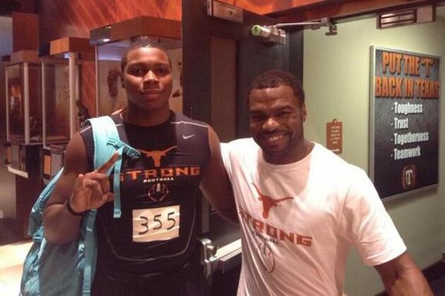 Nicknamed "The Shark," 4-star LB Jeffrey McCulloch poses with NFL RB and former Texas standout Fozzy Whittaker in August.