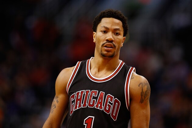 PHOENIX, AZ - JANUARY 30:  Derrick Rose #1 of the Chicago Bulls during the NBA game against the Phoenix Suns at US Airways Center on January 30, 2015 in Phoenix, Arizona. The Suns defeated the Bulls 99-93.  NOTE TO USER: User expressly acknowledges and agrees that, by downloading and or using this photograph, User is consenting to the terms and conditions of the Getty Images License Agreement.  (Photo by Christian Petersen/Getty Images)