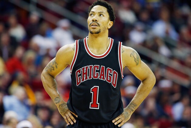 HOUSTON, TX - FEBRUARY 04:  Derrick Rose #1 of the Chicago Bulls wiats on the court during their game against the Houston Rockets at the Toyota Center on February 4, 2015 in Houston, Texas..  NOTE TO USER: User expressly acknowledges and agrees that, by downloading and/or using this photograph, user is consenting to the terms and conditions of the Getty Images License Agreement.  (Photo by Scott Halleran/Getty Images)