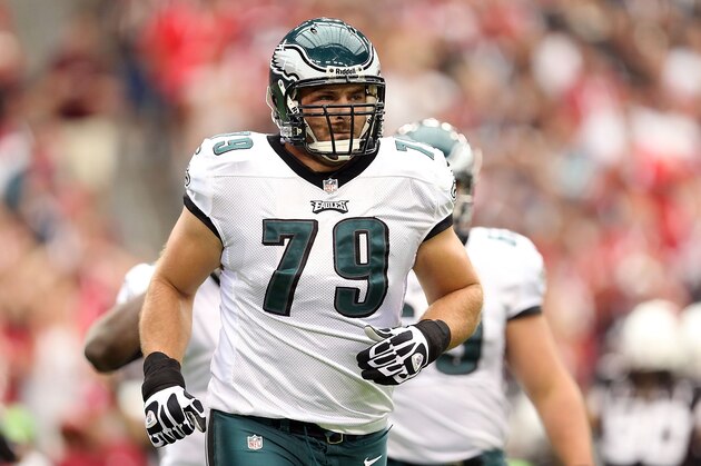 GLENDALE, AZ - SEPTEMBER 23:  Offensive tackle Todd Herremans #79 of the Philadelphia Eagles during the NFL game against the Arizona Cardinals at the University of Phoenix Stadium on September 23, 2012 in Glendale, Arizona. The Cardinals defeated the Eagles 27-6.  (Photo by Christian Petersen/Getty Images)