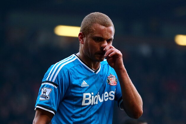 BRADFORD, ENGLAND - FEBRUARY 15:  Wes Brown of Sunderland reacts during the FA Cup Fifth Round match between Bradford City and Sunderland at Coral Windows Stadium, Valley Parade on February 15, 2015 in Bradford, England.  (Photo by Clive Brunskill/Getty Images)