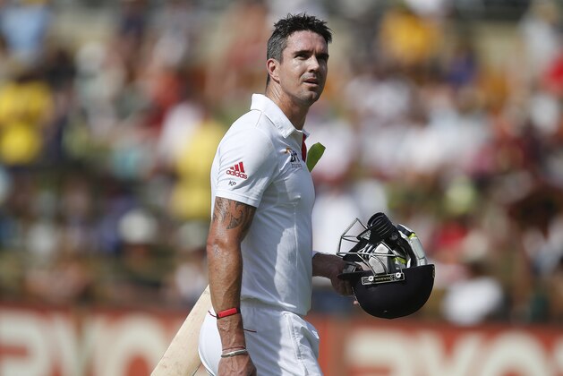 England's Kevin Pietersen walks back to the pavilion on the fourth day of their Ashes cricket test match against Australia, in Perth, Australia, Monday, Dec. 16, 2013. (AP Photo/Theron Kirkman)