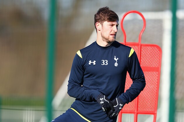 ENFIELD, ENGLAND - FEBRUARY 18:  Ben Davies of Spurs warms up during a training session ahead of the UEFA Europa League round of 32 first leg match against Fiorentina at Enfield Training Centre on February 18, 2015 in Enfield, United Kingdom.  (Photo by Paul Gilham/Getty Images)