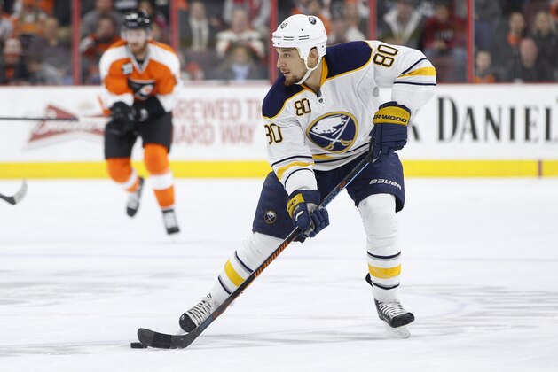 Buffalo Sabres right wing Chris Stewart in action during the first period of an NHL hockey game against the Philadelphia Flyers, Thursday, Feb. 19, 2015, in Philadelphia. Sabres won 3-2 by shootout. (AP Photo/Chris Szagola)