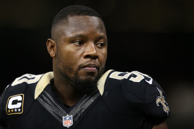 NEW ORLEANS, LA - OCTOBER 26:  Curtis Lofton #50 of the New Orleans Saints against the Green Bay Packers at Mercedes-Benz Superdome on October 26, 2014 in New Orleans, Louisiana.  (Photo by Chris Graythen/Getty Images)