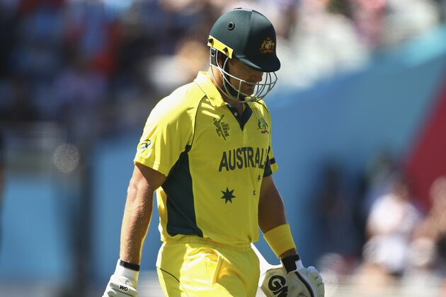 AUCKLAND, NEW ZEALAND - FEBRUARY 28:  Shane Watson of Australia looks dejected after being dismissed by Daniel Vettori of New Zealand during the 2015 ICC Cricket World Cup match between Australia and New Zealand at Eden Park on February 28, 2015 in Auckland, New Zealand.  (Photo by Ryan Pierse/Getty Images)