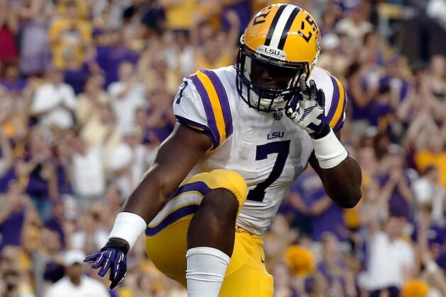 BATON ROUGE, LA - SEPTEMBER 06:  Leonard Fournette #7 of the LSU Tigers reacts to a touchdown during the first quarter against the Sam Houston State Bearkats at Tiger Stadium on September 6, 2014 in Baton Rouge, Louisiana.  (Photo by Stacy Revere/Getty Images)