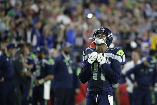 Seattle Seahawks cornerback Byron Maxwell (41) stands on the field during the second half of NFL Super Bowl XLIX football game against the New England Patriots on Sunday, Feb. 1, 2015, in Glendale, Ariz. (AP Photo/Kathy Willens)