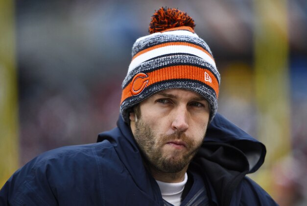 Dec 21, 2014; Chicago, IL, USA; Chicago Bears quarterback Jay Cutler (6) on the bench against the Detroit Lions during the first half at Soldier Field. Mandatory Credit: Mike DiNovo-USA TODAY Sports