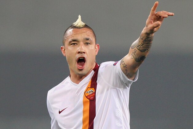 ROME, ITALY - FEBRUARY 19:  Radja Nainggolan of AS Roma gestures during the UEFA Europa League Round of 32 match between AS Roma and Feyenoord at  Olimpico Stadium on February 19, 2015 in Rome, Italy.  (Photo by Paolo Bruno/Getty Images)