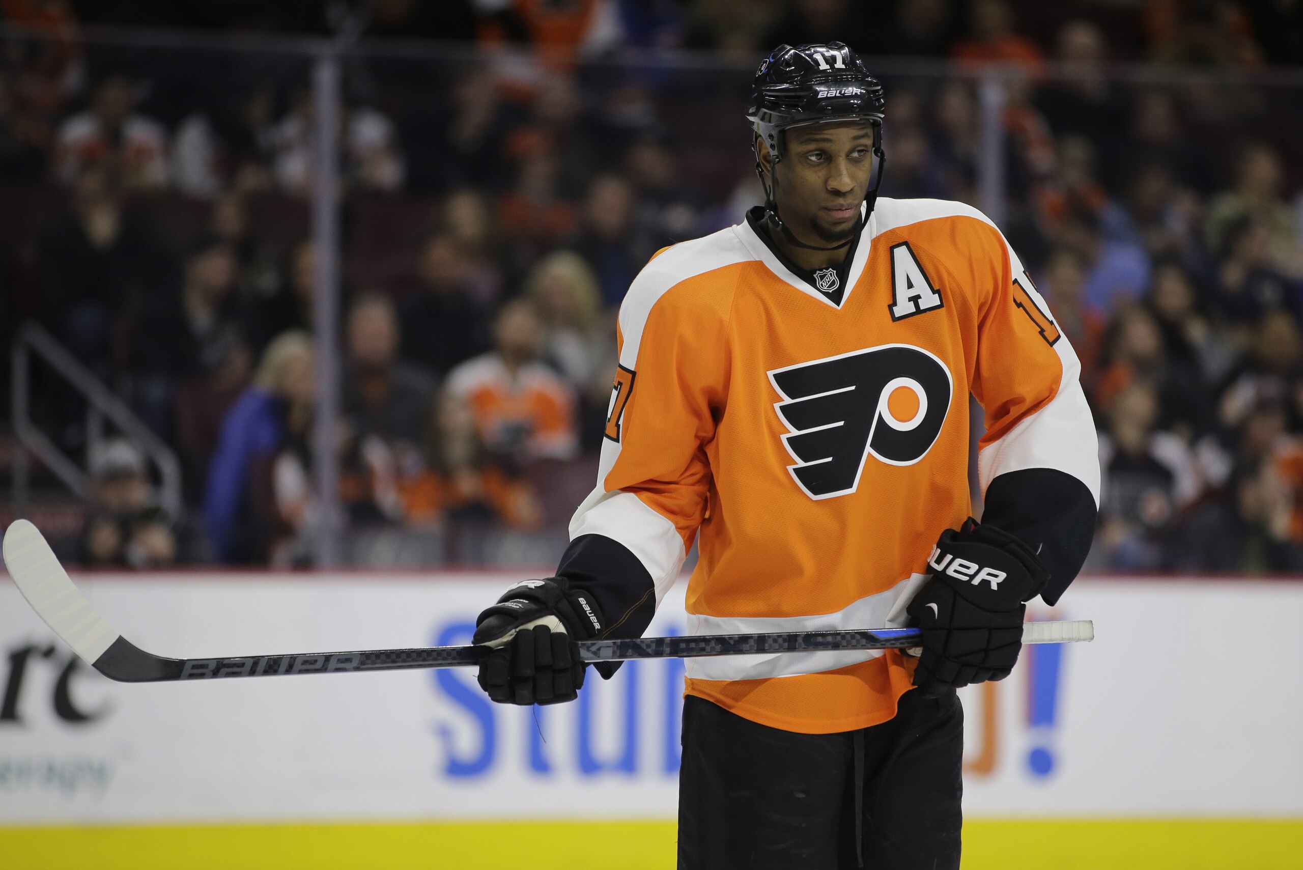 Philadelphia Flyers' Wayne Simmonds in action during an NHL hockey game against the New York Rangers, Saturday, Feb. 28, 2015, in Philadelphia. (AP Photo/Matt Slocum)