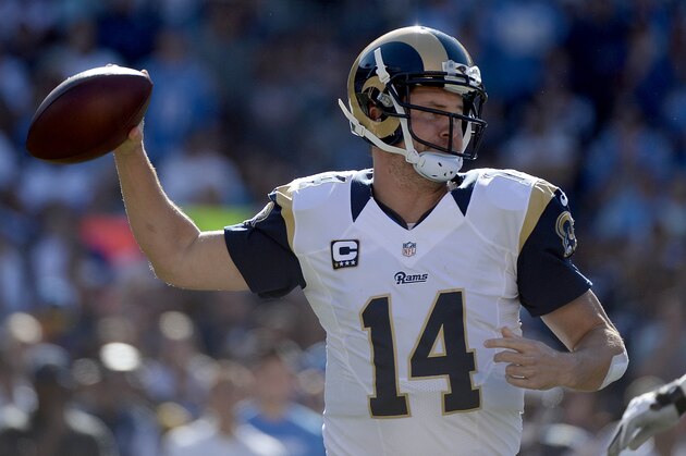 SAN DIEGO, CA- NOVEMBER 23:   Shaun Hill #14 the St. Louis Rams throws the ball from the pocket against the San Diego Chargers during their NFL Game on November 23, 2014 in San Diego, California. (Photo by Donald Miralle/Getty Images)