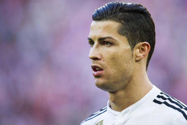 BILBAO, SPAIN - MARCH 07:  Cristiano Ronaldo of Real Madrid looks on prior to the start the la Liga match between Athletic Club Bilbao and Real Madrid CF at San Mames Stadium onÊMarch 7, 2015 in Bilbao, Spain.  (Photo by Juan Manuel Serrano Arce/Getty Images)